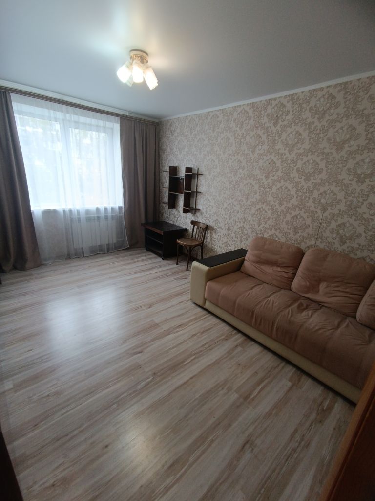 Продажа 1-комнатной квартиры, Смоленск, Петра Алексеева ул,  19