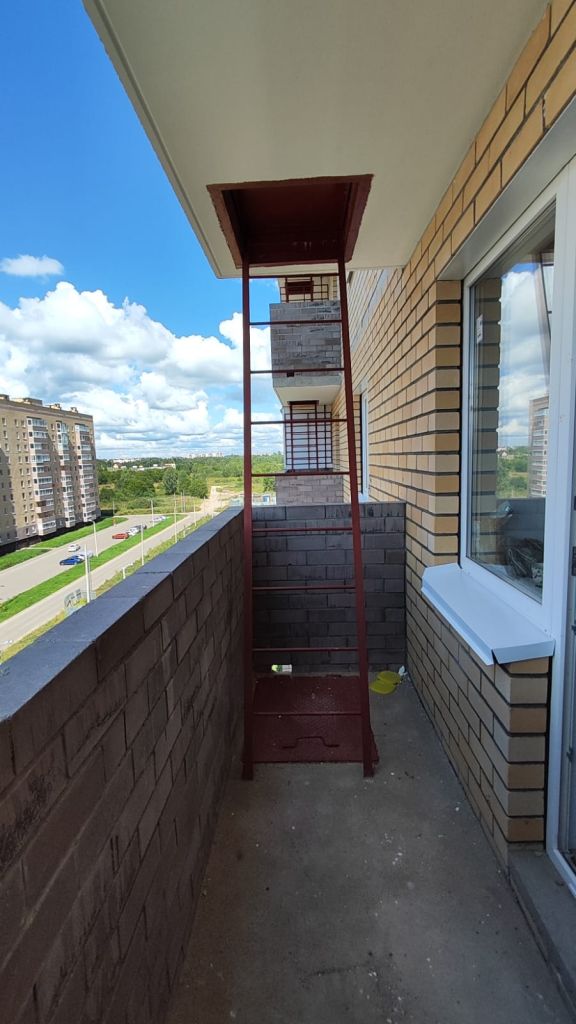 Продажа 1-комнатной квартиры, Смоленск, 100-летия Комсомола ул,  1к1