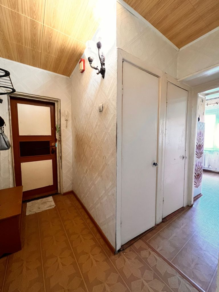 Продажа 2-комнатной квартиры, Новомосковск, Донская ул,  8