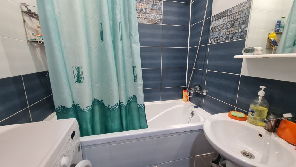 Продажа 2-комнатной квартиры, Кострома, Экскаваторщиков ул,  52