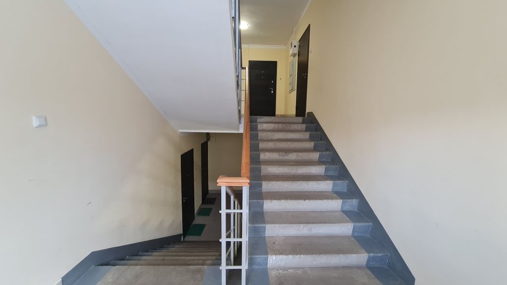 Продажа 2-комнатной квартиры, Кострома, Экскаваторщиков ул,  52