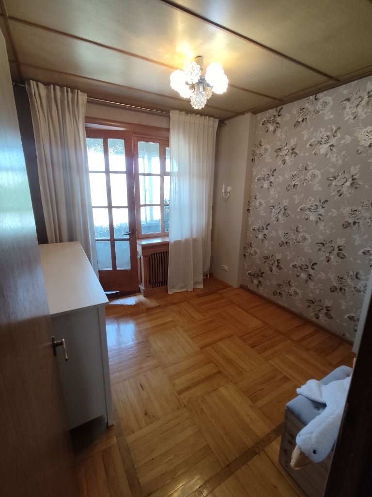 Продажа 3-комнатной квартиры, Ессентуки, Кисловодская ул,  30ак8 