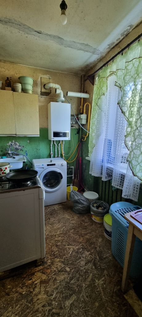 Продажа 3-комнатной квартиры, Дружба, Центральная ул.,  9