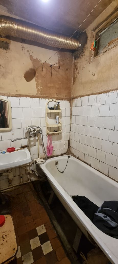 Продажа 3-комнатной квартиры, Дружба, Центральная ул.,  9