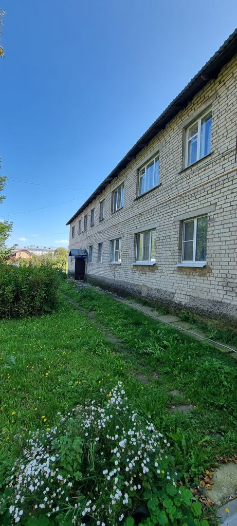 Продажа 3-комнатной квартиры, Дружба, Центральная ул.,  9