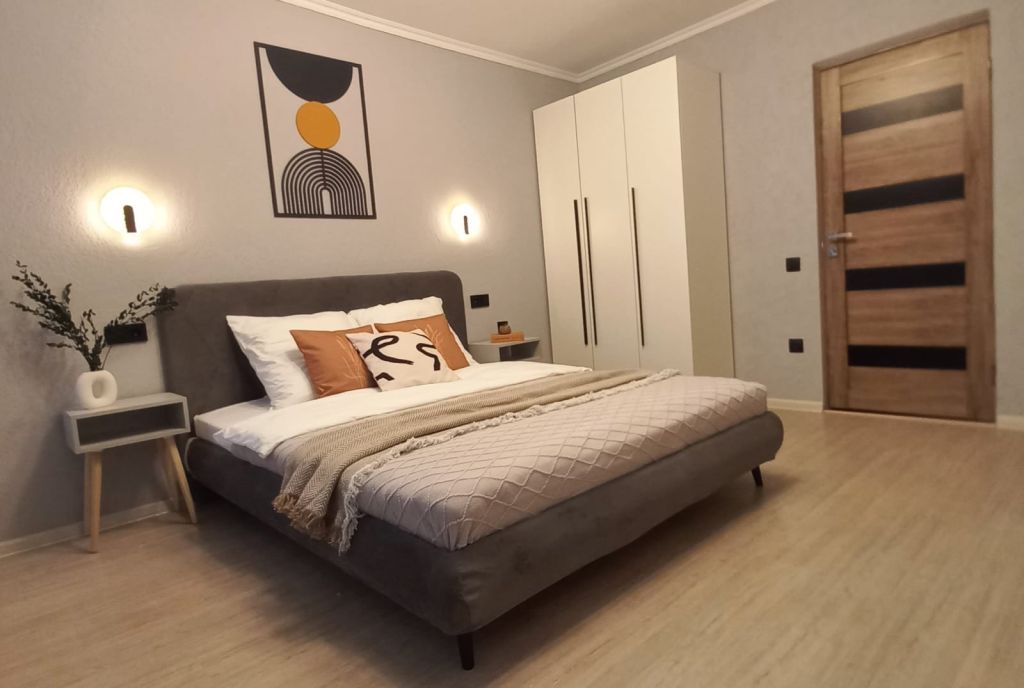 Продажа 2-комнатной квартиры, Пятигорск, Калинина пр-кт,  2к6