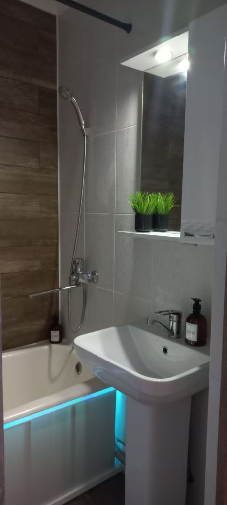 Продажа 2-комнатной квартиры, Пятигорск, Калинина пр-кт,  2к6