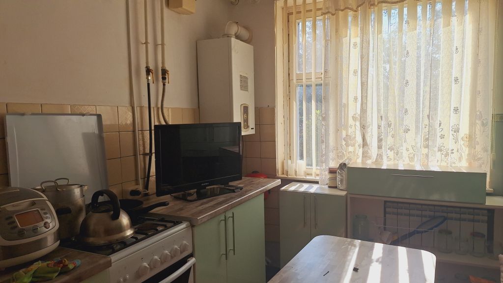 Продажа 3-комнатной квартиры, Нижегородская,  44