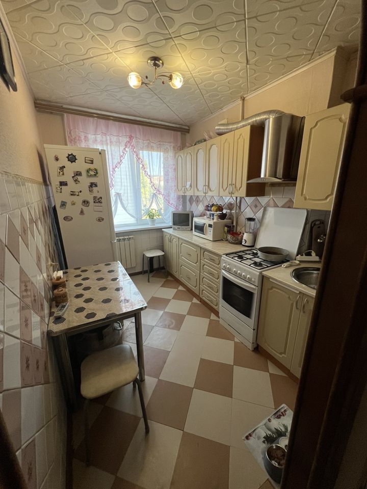 Продажа 3-комнатной квартиры, Саратов, Барнаульская ул,  22/30