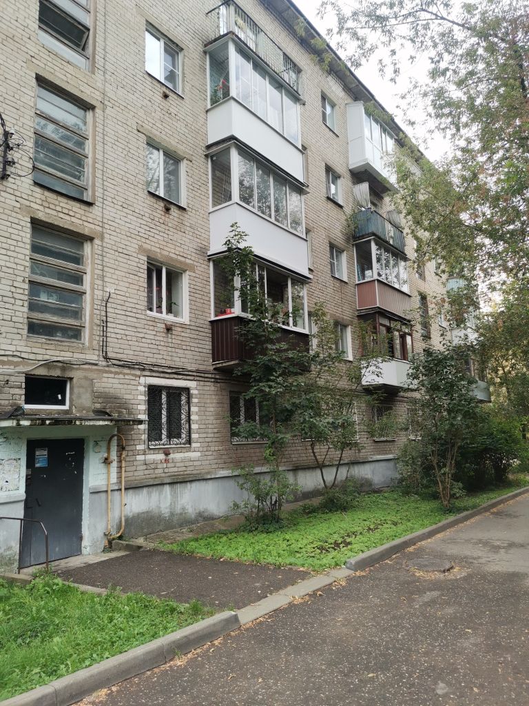 Продажа 2-комнатной квартиры, Тверь, Озерная ул,  6