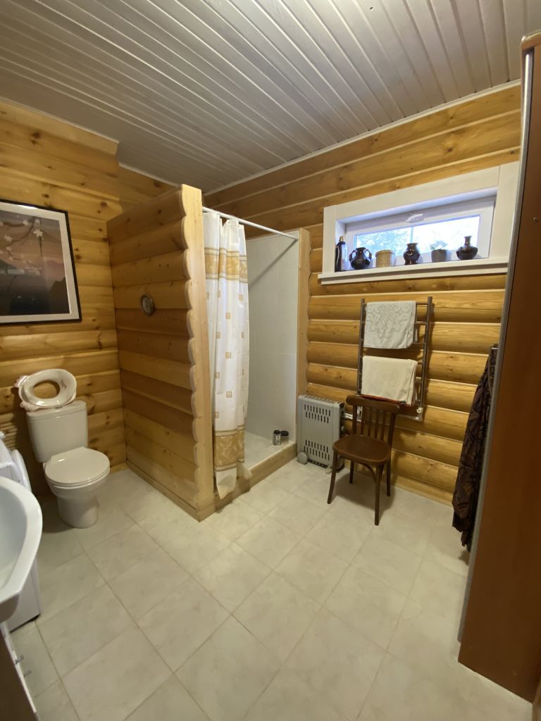 Продажа дома, 202м <sup>2</sup>, 6 сот., Середняя, Волжская,  12а