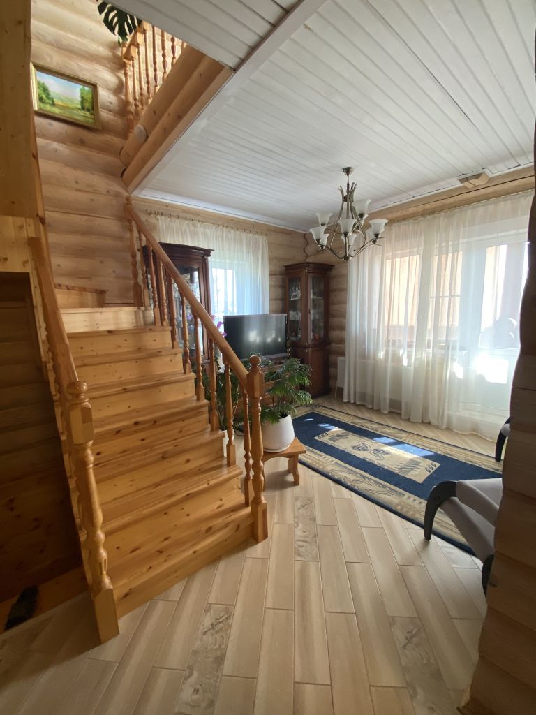 Продажа дома, 202м <sup>2</sup>, 6 сот., Середняя, Волжская,  12а