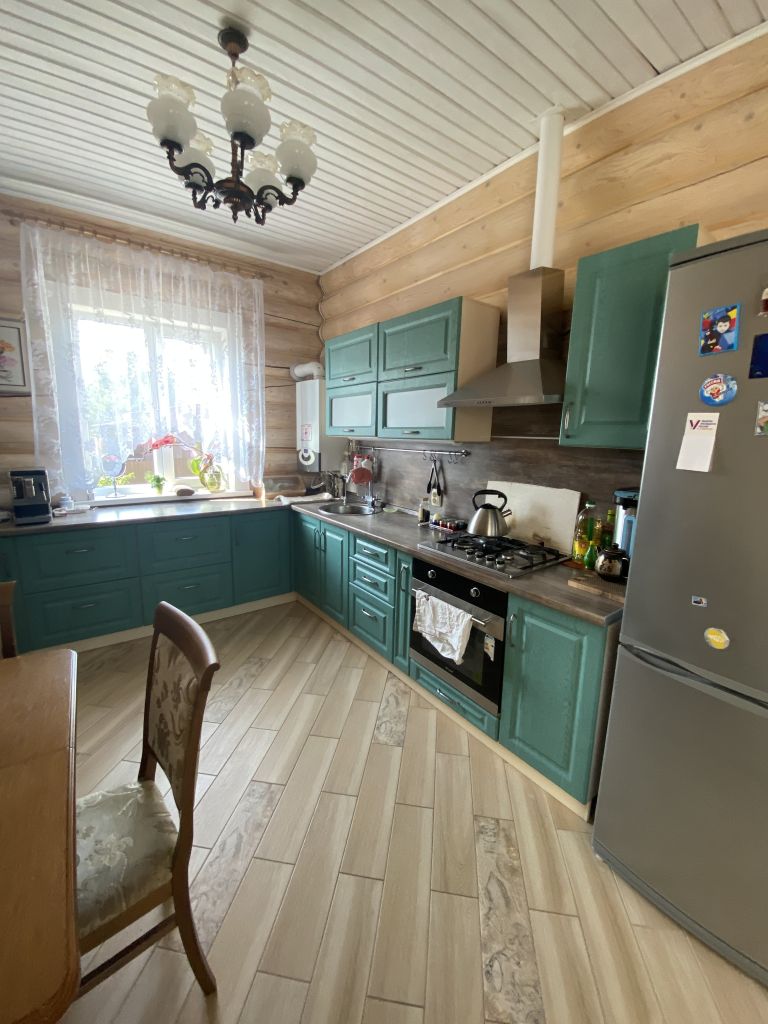 Продажа дома, 202м <sup>2</sup>, 6 сот., Середняя, Волжская,  12а