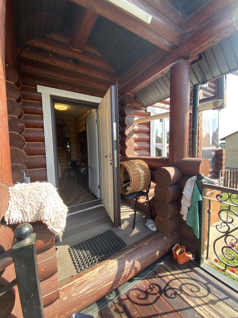 Продажа дома, 202м <sup>2</sup>, 6 сот., Середняя, Волжская,  12а