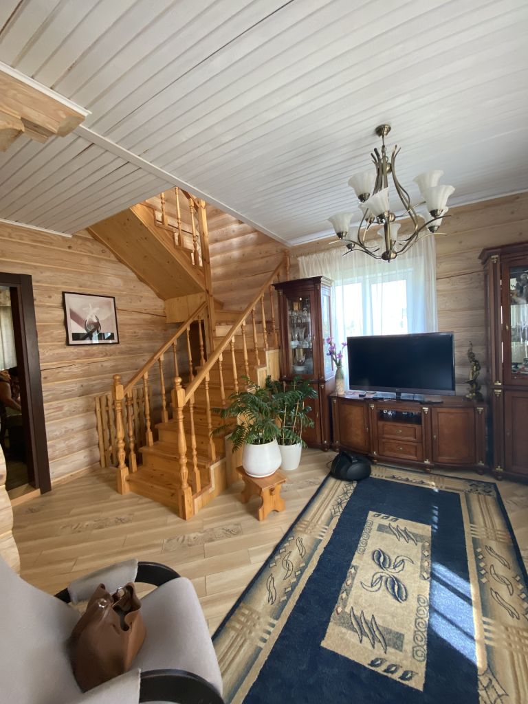 Продажа дома, 202м <sup>2</sup>, 6 сот., Середняя, Волжская,  12а