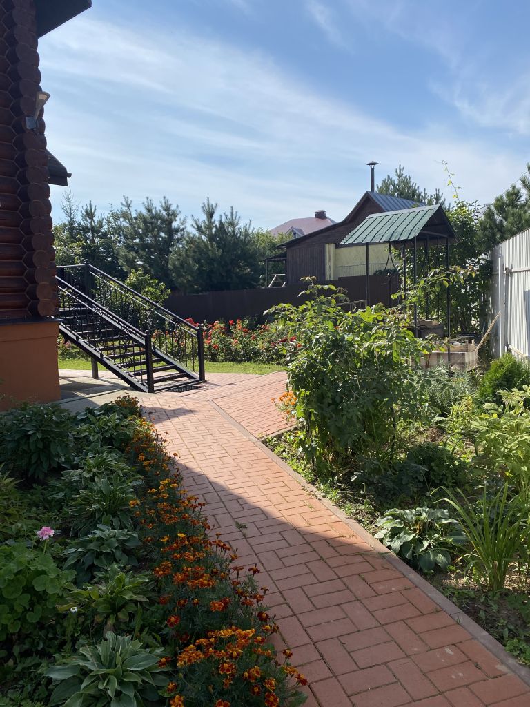 Продажа дома, 202м <sup>2</sup>, 6 сот., Середняя, Волжская,  12а