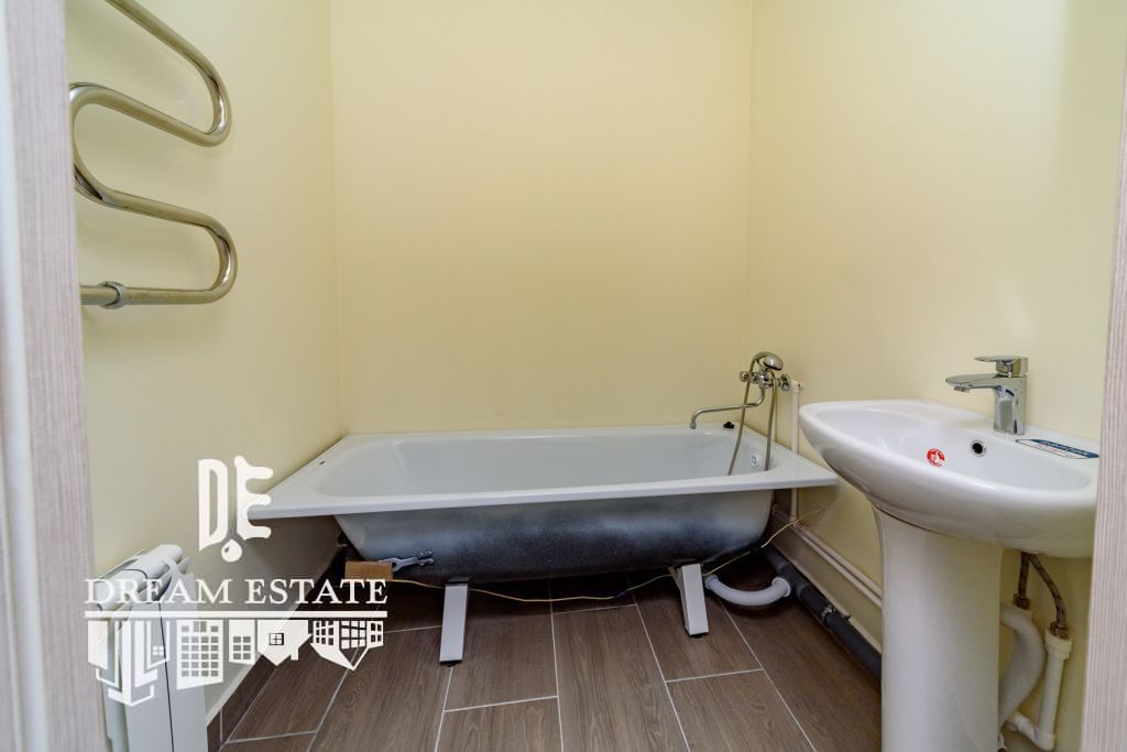 Продажа 1-комнатной квартиры, Красный Бор, Большая Заозерная ул,  37