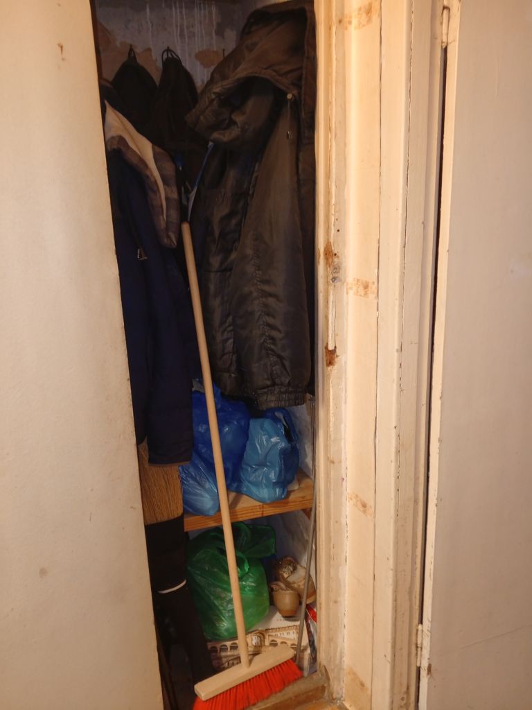 Продажа 3-комнатной квартиры, Алтыново,  1