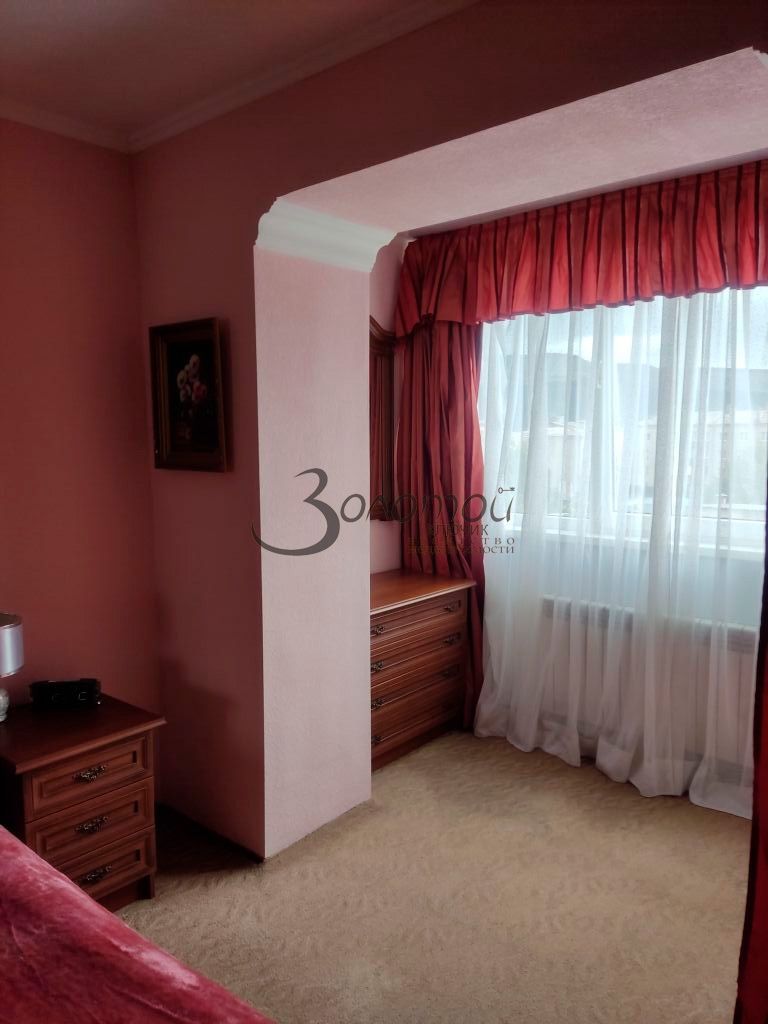 Продажа 3-комнатной квартиры, Кисловодск, Школьный пер,  39
