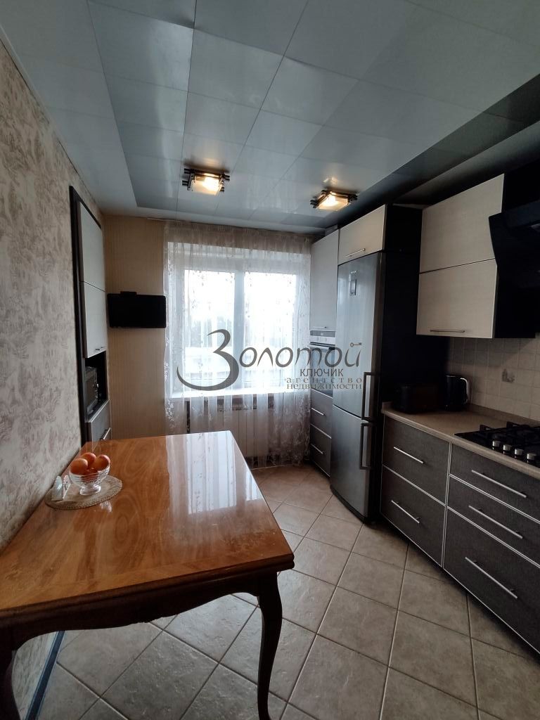 Продажа 3-комнатной квартиры, Кисловодск, Школьный пер,  39