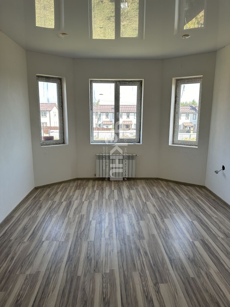 Продажа дома, 174м <sup>2</sup>, 5 сот., Кусаковка, Васильковая ,  18б