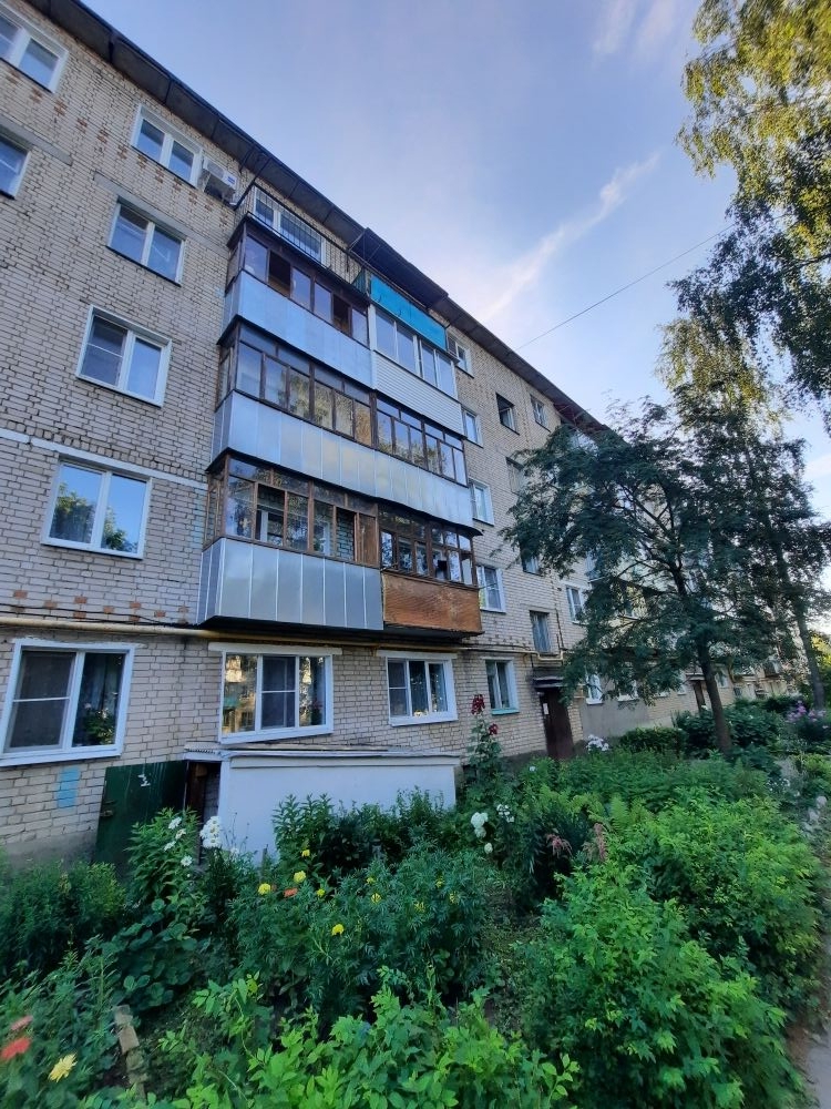 Продажа 3-комнатной квартиры, Фурманов, Возрождения ул,  18