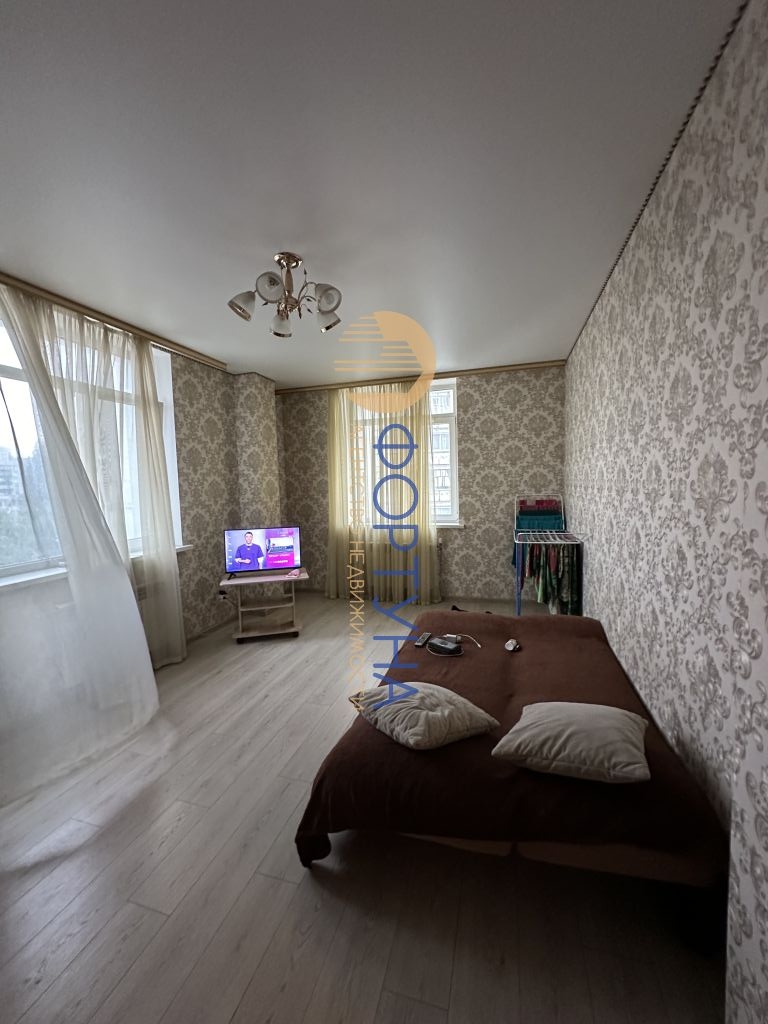 Продажа 2-комнатной квартиры, Белгород, 1 Салюта б-р,  6в