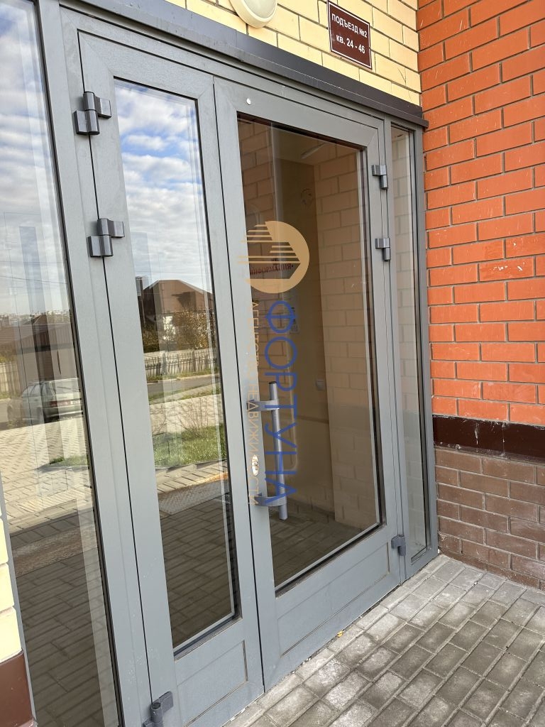 Продажа 1-комнатной квартиры, Белгород, Благодатная ул,  80а