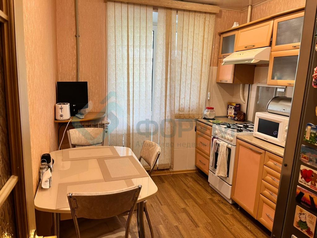 Продажа 3-комнатной квартиры, Дзержинск, Октябрьская ул,  5/7