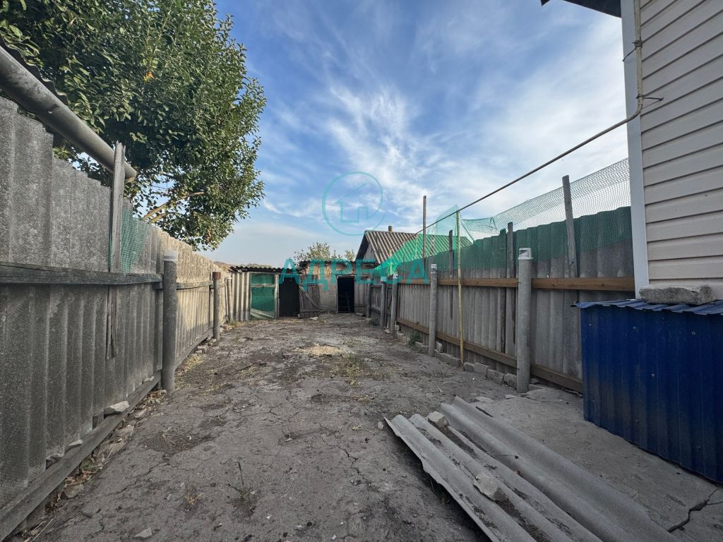 Продажа дома, 40м <sup>2</sup>, 15 сот., Великомихайловка, Советская