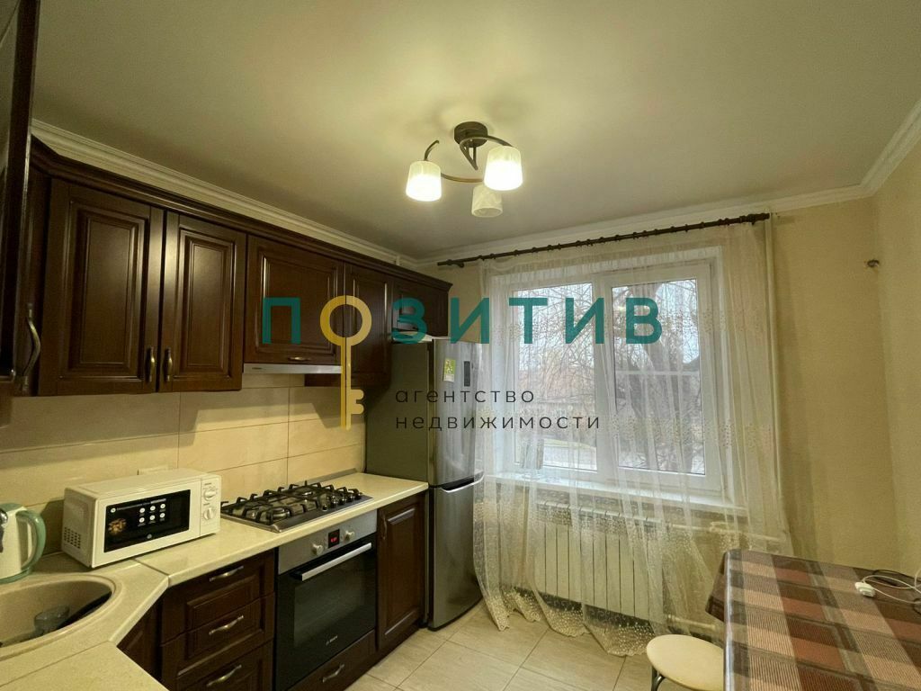 Продажа 2-комнатной квартиры, Минеральные Воды, Московская ул,  14