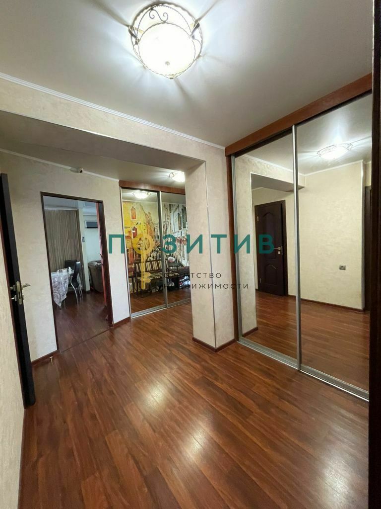 Продажа 3-комнатной квартиры, Минеральные Воды, Новоселов ул,  6