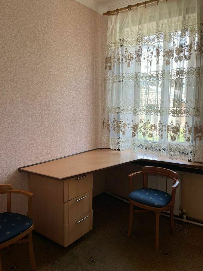 Продажа 4-комнатной квартиры, Пятигорск, Октябрьская ул,  28