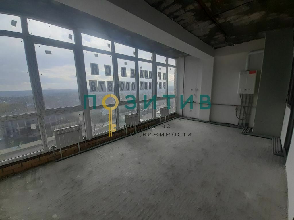 Продажа 2-комнатной квартиры, Пятигорск, Адмиральского ул,  1А