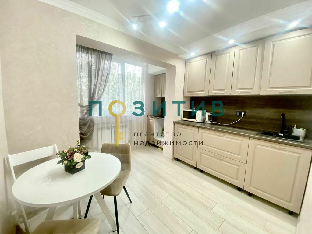 Продажа 2-комнатной квартиры, Пятигорск, Адмиральского ул,  8к4