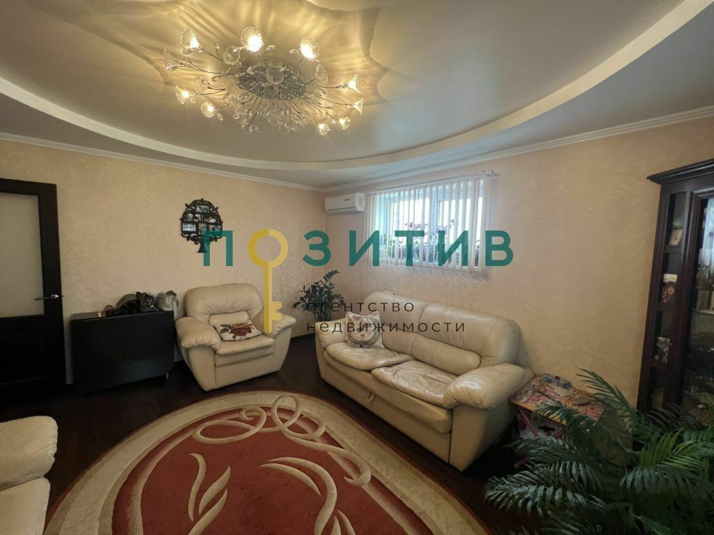 Продажа 2-комнатной квартиры, Ессентуки, Октябрьская ул,  422