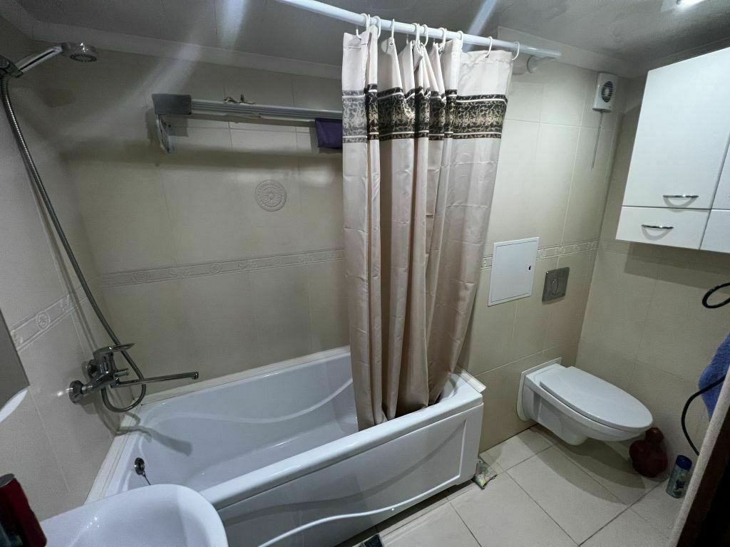 Продажа 3-комнатной квартиры, Пятигорск, Крайнего ул,  4