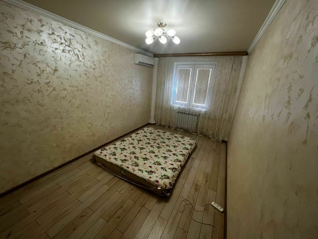 Продажа 3-комнатной квартиры, Пятигорск, Крайнего ул,  4