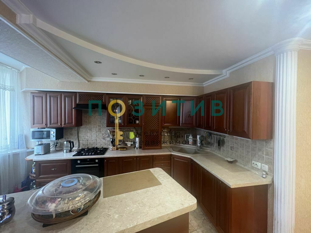 Продажа 3-комнатной квартиры, Ессентуки, 200 лет КМВ ул,  1