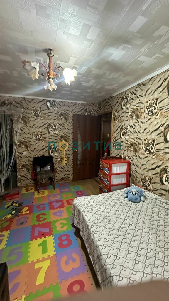 Продажа 4-комнатной квартиры, Минеральные Воды, 50 лет Октября ул,  30