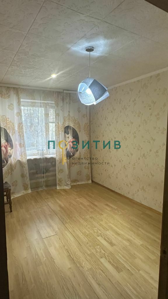 Продажа 4-комнатной квартиры, Минеральные Воды, 50 лет Октября ул,  30