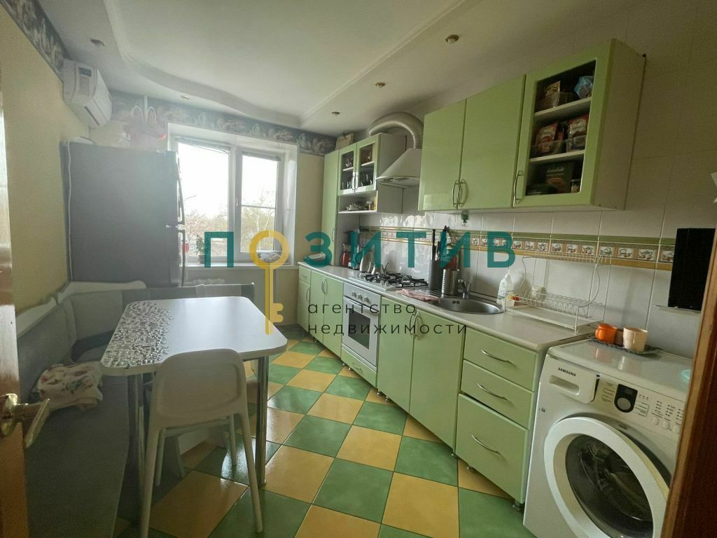 Продажа 3-комнатной квартиры, Минеральные Воды, 50 лет Октября ул