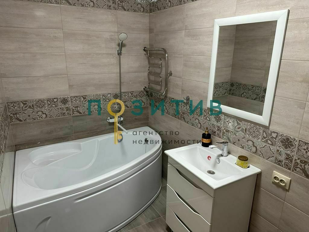 Продажа 3-комнатной квартиры, Минеральные Воды, Бибика ул,  24