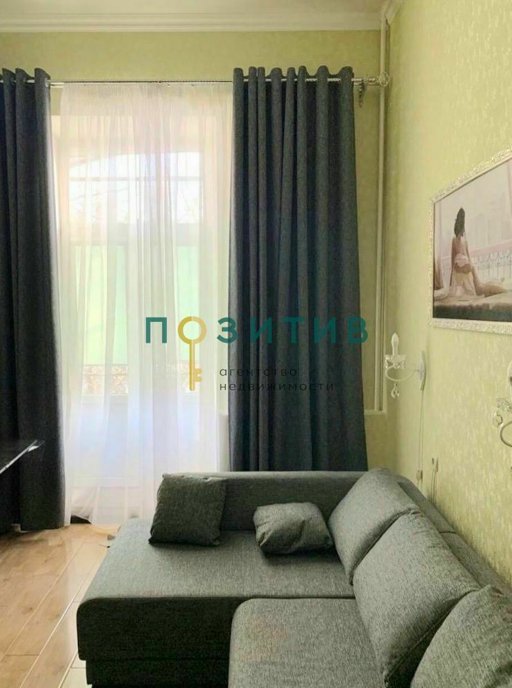 Продажа 2-комнатной квартиры, Пятигорск, Кирова пл,  58