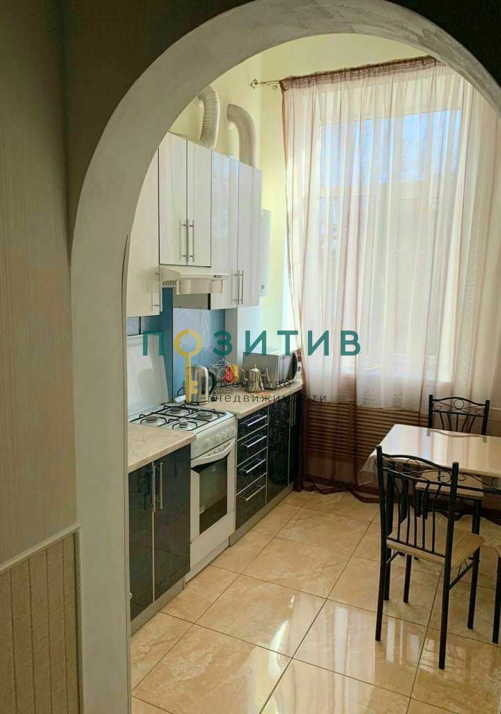 Продажа 2-комнатной квартиры, Пятигорск, Кирова пл,  58
