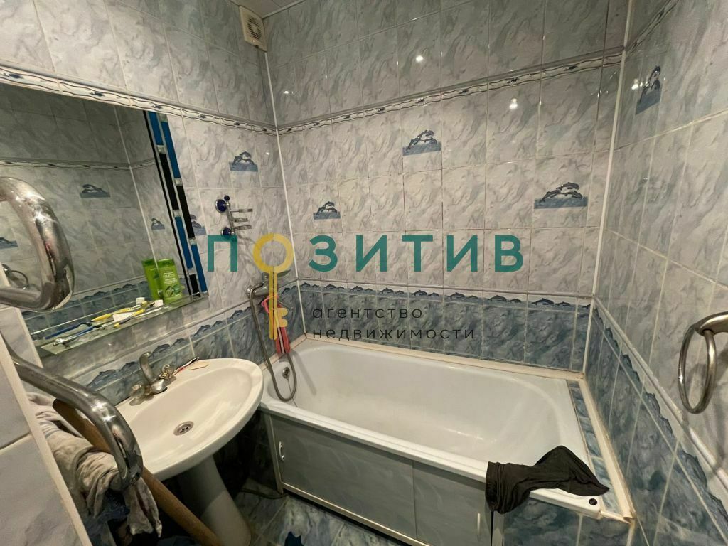 Продажа 2-комнатной квартиры, Минеральные Воды, Анджиевского ул,  140