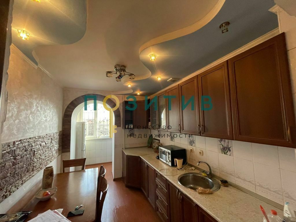 Продажа 2-комнатной квартиры, Минеральные Воды, Анджиевского ул,  140