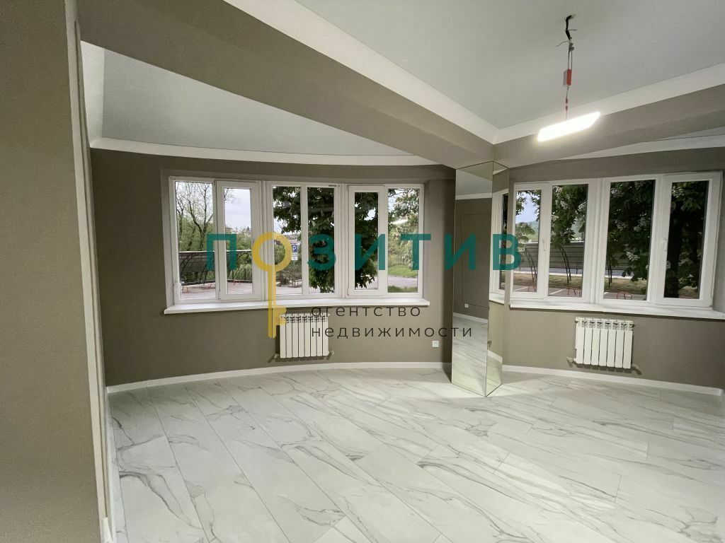 Продажа 2-комнатной квартиры, Пятигорск, Адмиральского ул,  1А