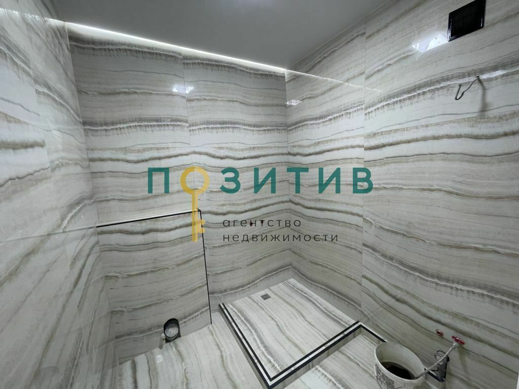 Продажа 2-комнатной квартиры, Пятигорск, Адмиральского ул,  1А