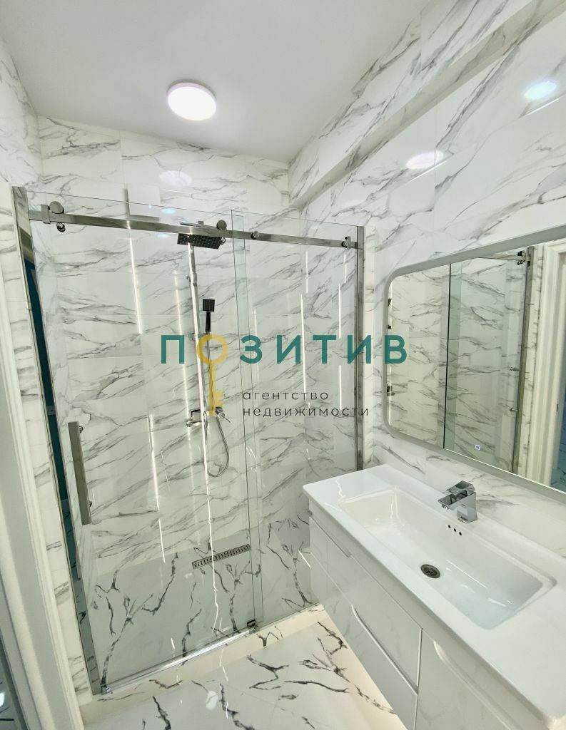 Продажа 2-комнатной квартиры, Пятигорск, Адмиральского ул,  1А